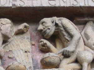 Photo of a demon portrayed in an architectural sculpture